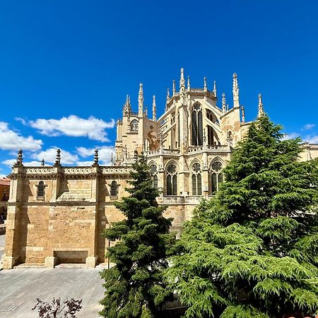 Suites La Catedral Leon Exterior photo